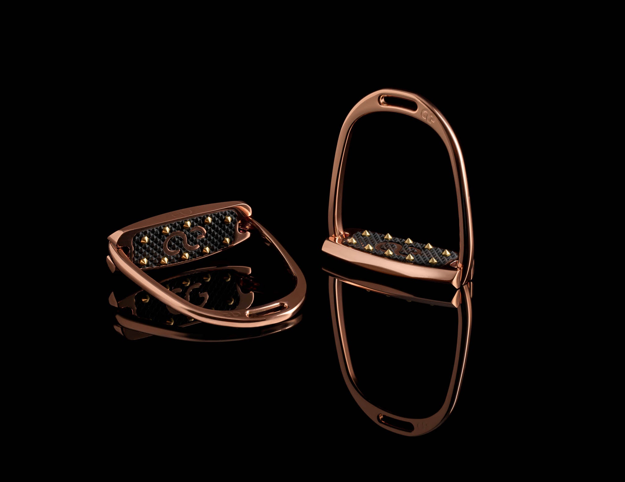 アメリカンエクウス　鐙 American Equus - Equestrian Stirrups, Spurs & Horseshoes